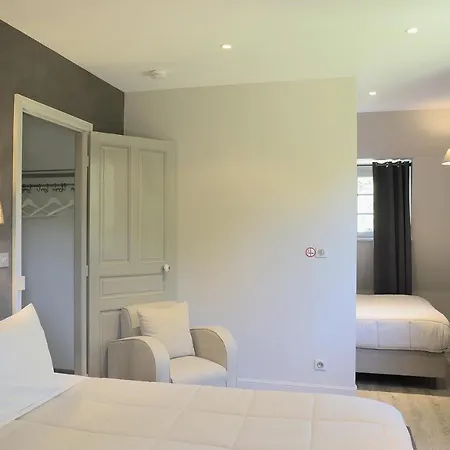 Domaine Des Bruyères 3*