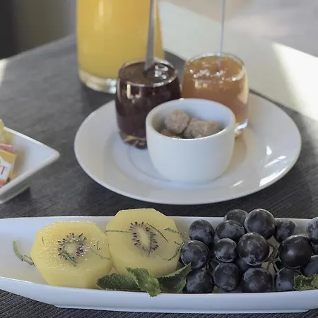 Domaine Des Bruyères Couette-café Sains-en-Amiénois